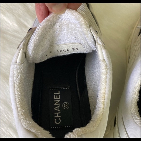 Authentic Chanel leather trainers size 39 - Picture 8 of 15